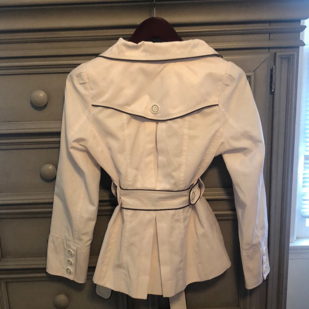 Spring coat - Picture 2 of 2